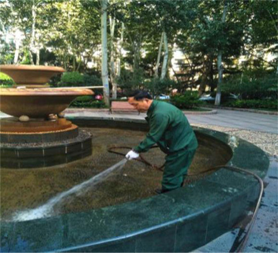 慶國(guó)慶 致敬平凡的“中房物業(yè)人”8.jpg